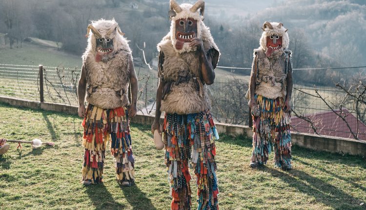 como-los-monstruos-de-eslovenia-volvieron-de-entre-los-muertos.jpg