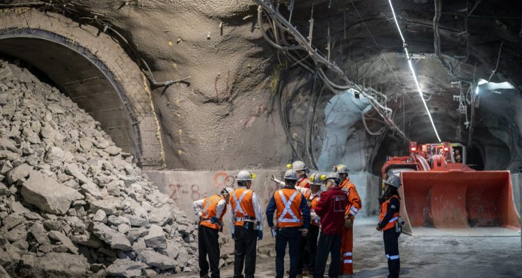 CALAMA:Presidente de la República visita la mina subterránea de Chuqicamata