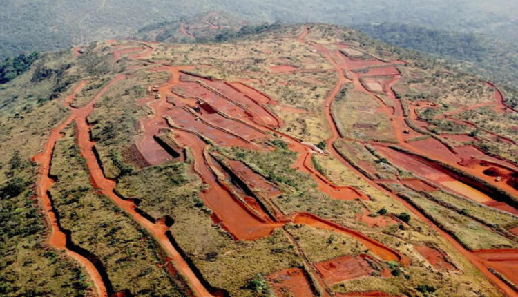 China construirá minas de mineral de hierro en el extranjero para garantizar el suministro