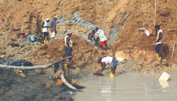 GRAVES CONSECUENCIAS EN RÍOS POR MINERÍA ILEGAL EN CHOCÓ, ESMERALDAS