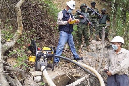 NEUTRALIZAN CAMPAMENTO DE MINERÍA ILEGAL EN EL CANTÓN MACARÁ