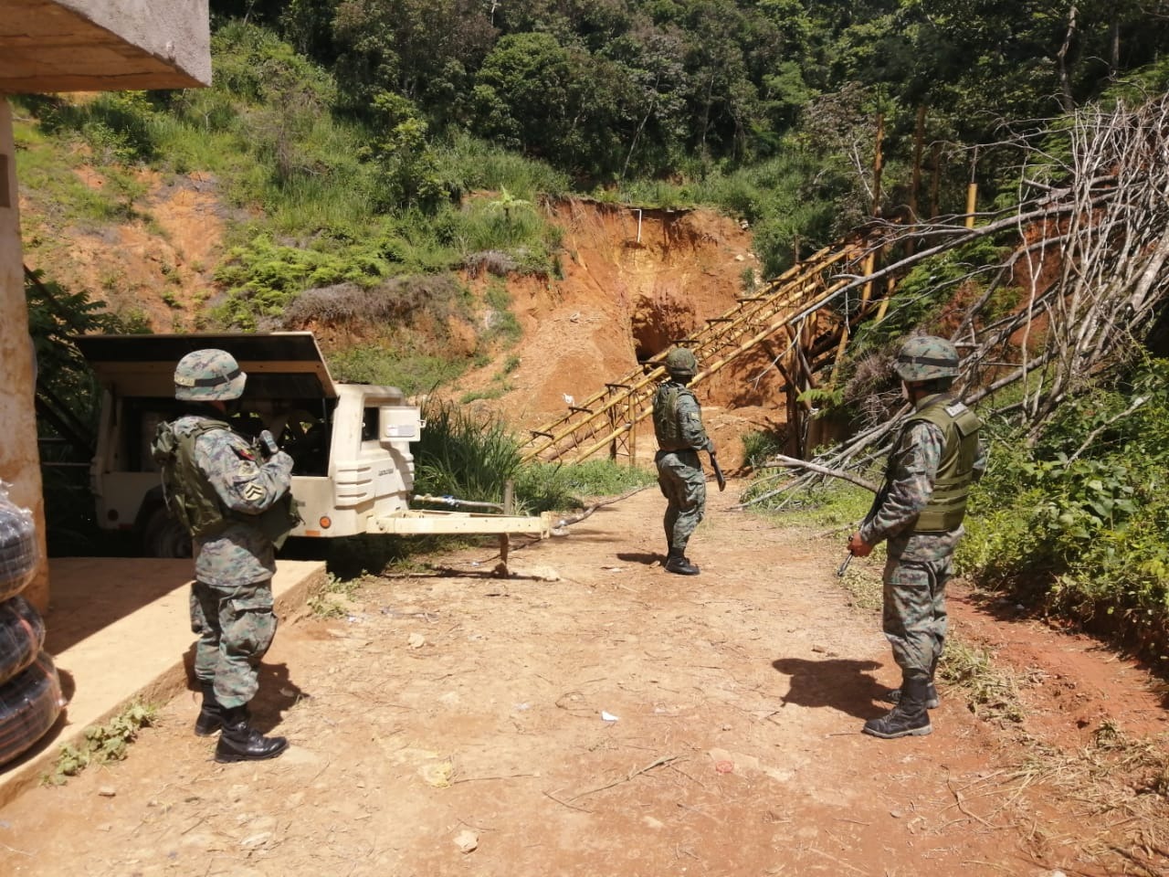 Fuerzas Armadas Del Ecuador Controla La MinerÍa Ilegal Prensa Minera