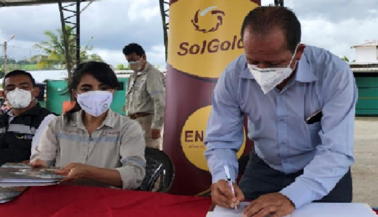 SolGold firma dos convenios de cooperación para favorecer el desarrollo local en comunidades de Imbabura