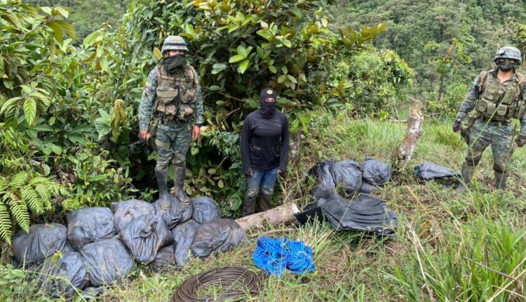 MILITARES LOCALIZAN MINERÍA ILEGAL EN LA MINA VEJA