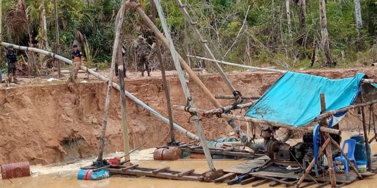 Incautan equipos de minería ilegal en zona de amortiguamiento de la RN Tambopata