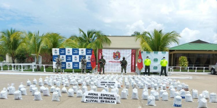 Colombia propinó un FUERTE GOLPE a las mafias mineras en la frontera con Venezuela al decomisar seis toneladas de coltán