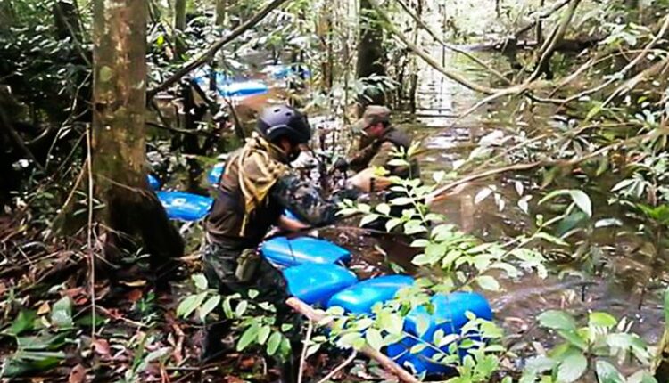 Destruyen cinco dragas utilizadas en la minería ilegal durante operativo ‘Tahuampas del Nanay’