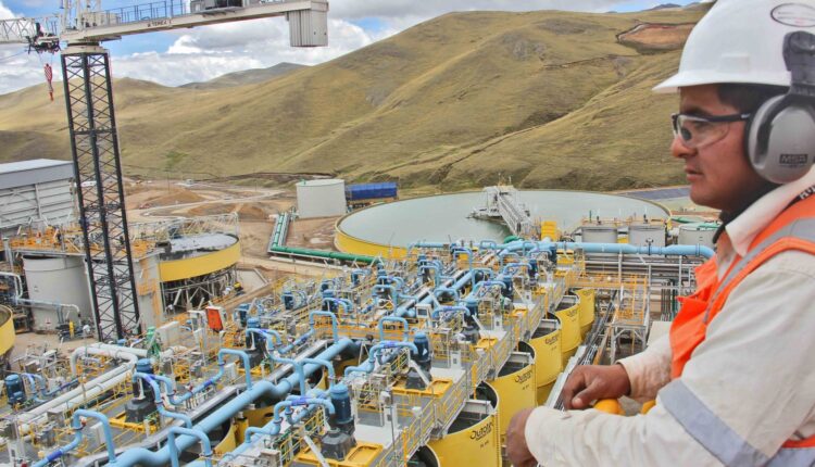 Minería: producción de zinc, estaño y hierro superó niveles prepandemia