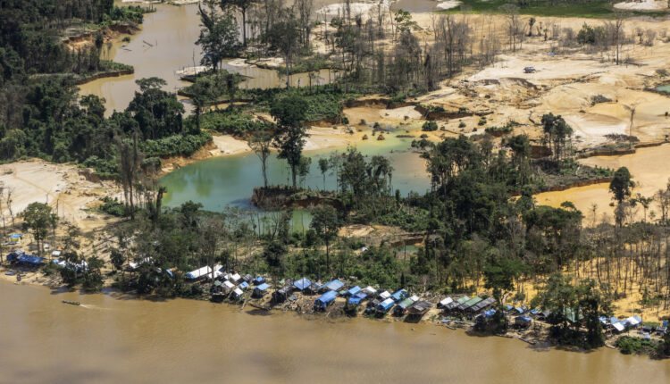 Amazonía: minería ilegal aurífera incontrolable