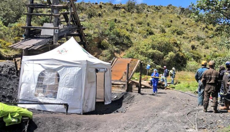 Rescatan a dos trabajadores atrapados en mina de Lenguazaque, Cundinamarca