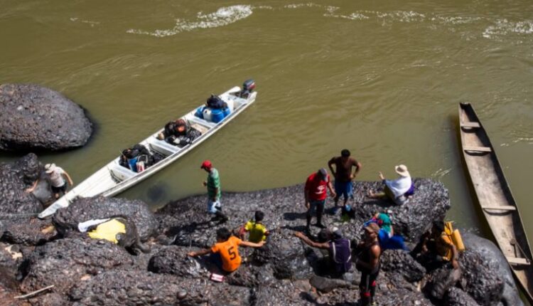 Minería ilegal en el río Caquetá: continúa el peligro para los indígenas amazónicos de Colombia