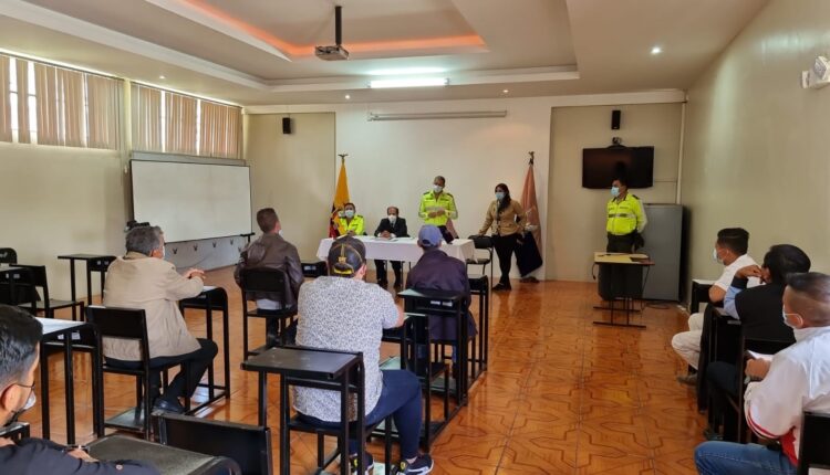 POBLADORES DE TELIMBELA CONTINÚAN EXIGIENDO RESPALDO Y SEGURIDAD EN LA PARROQUIA