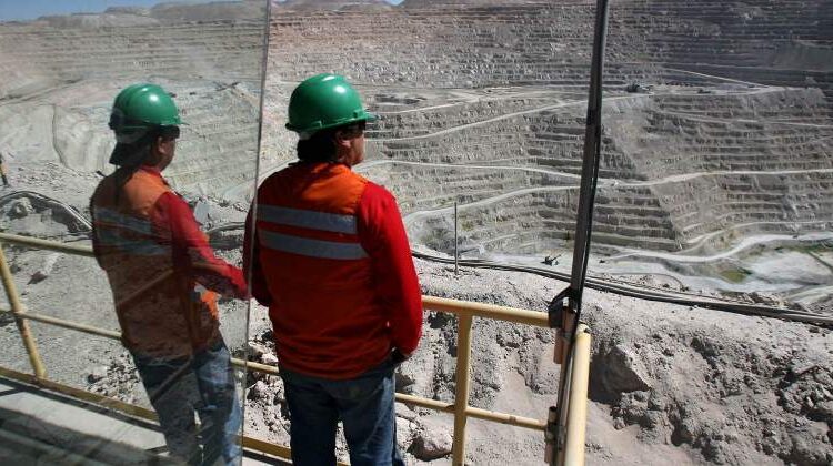 El mercado de cobre corre el riesgo de sufrir un shock: la tensión sube en varias minas clave