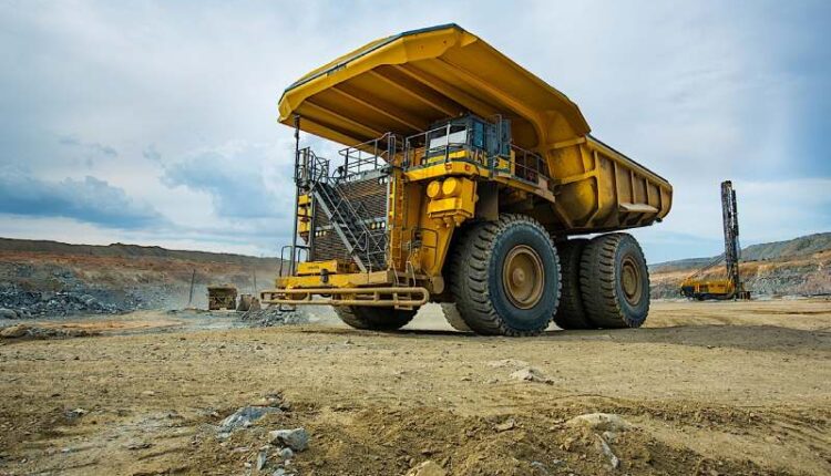 Rio Tinto y Komatsu se asocian para una minería con cero emisiones