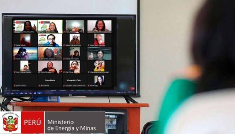 Minem sigue apostando por fortalecer las capacidades de mujeres líderes