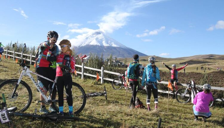 Autoridades del Ecuador celebran Día Mundial del Turismo