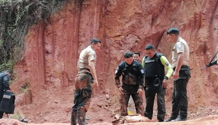 En operativo de control incautan material aurífero y masilla explosiva en Zaruma