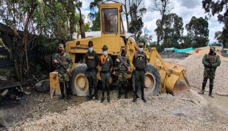 EJÉRCITO Y POLICÍA NACIONAL PROPINAN GOLPE A MINERÍA ILEGAL EN EL NORTE DE LA CAPITAL.