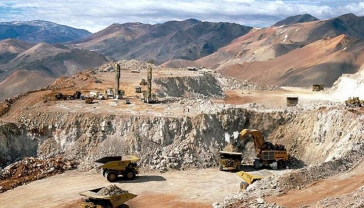 Otorgan 15 nuevos títulos mineros en 5 departamentos de Colombia