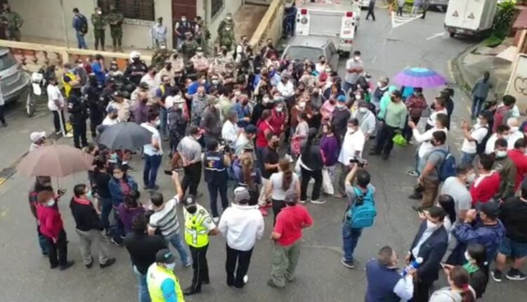 Zarumeños protestan por falta de acciones contra la minería ilegal