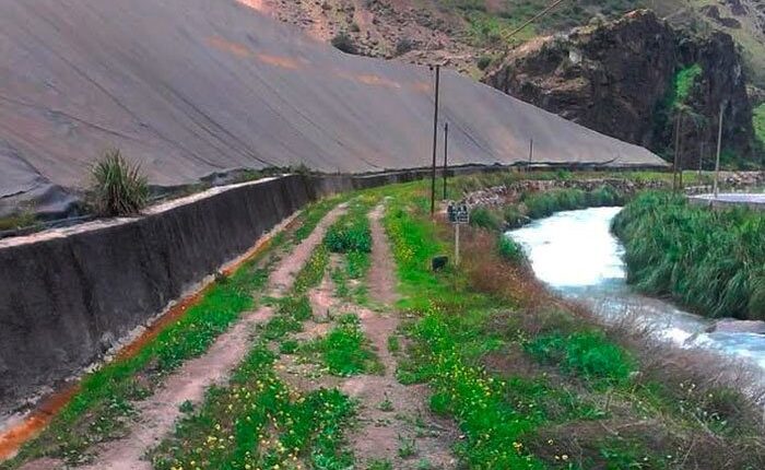 Proponen uso de plataformas de relaves mineros en agricultura