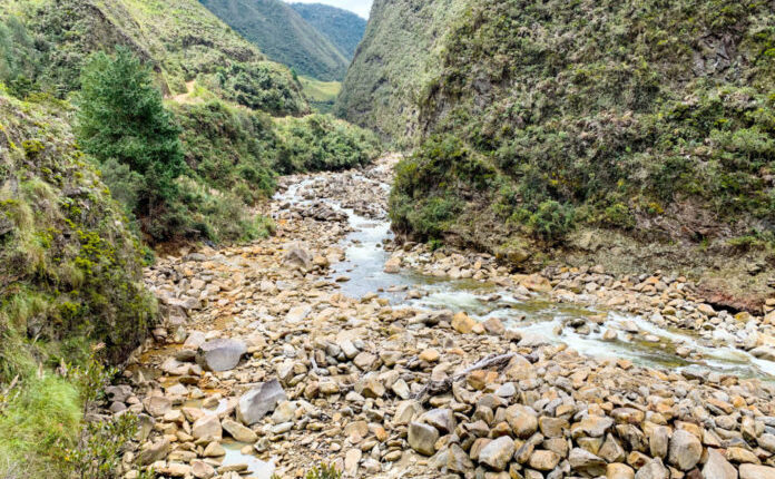 La comunidad de San Sebastián de Sígsig exige la salida de la minería ilegal en la zona