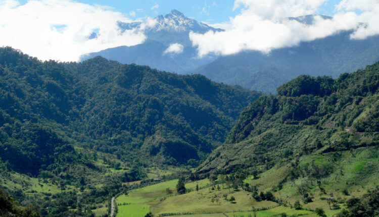 Juez rechaza Acción de Protección presentada para frenar proyecto minero en Cotacachi