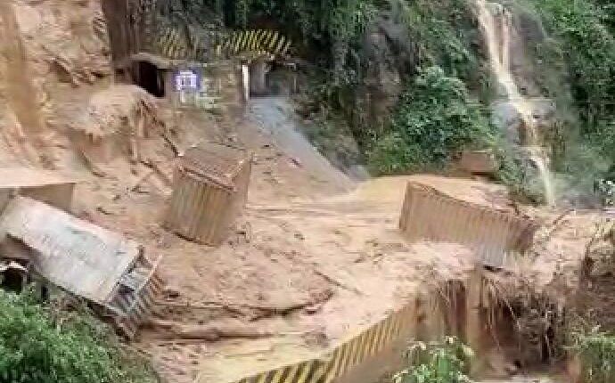 Lluvias ocasionan siniestro en campamento de Metales S.A.