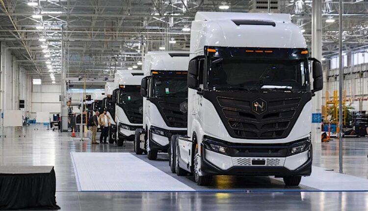 Nikola inicia producción de camiones eléctricos y construye su primera planta de hidrógeno