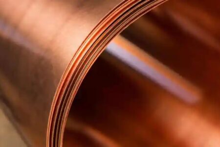 El aluminio se dirige a su mayor ganancia trimestral desde 1988, cobre cae