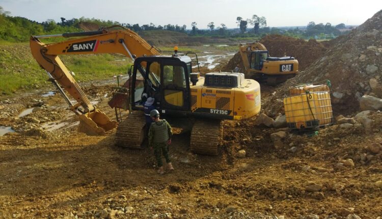 Cantón Ponce Enríquez y su tormenta: la minería ilegal