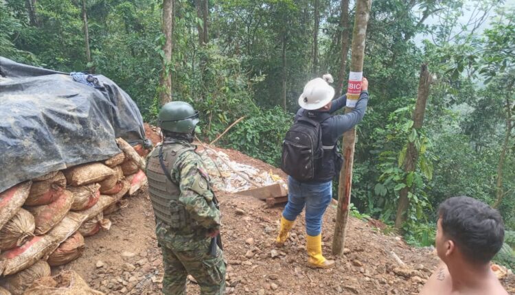 En sector Muyuyacu frentes mineros ilegales destruyen el medioambiente