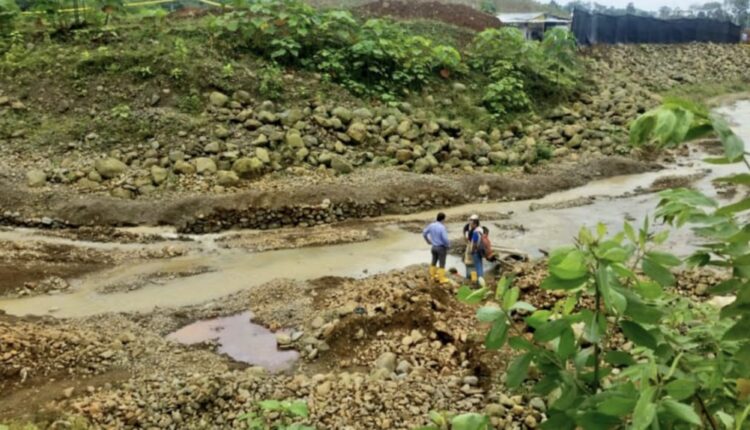 Ponceños denuncian presunta complicidad entre funcionarios y mineros ilegales