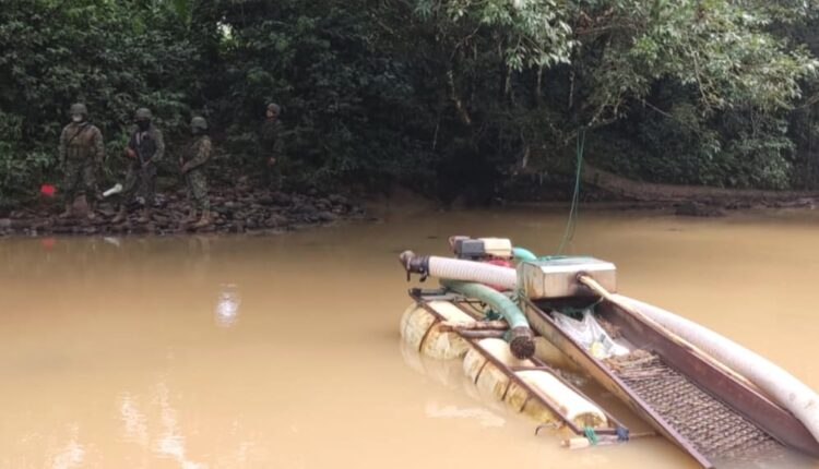 Minería ilegal no da tregua en Sucumbíos