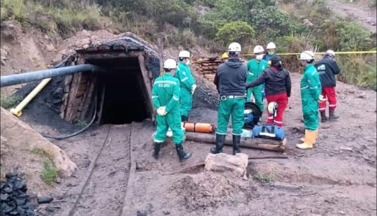 En Colombia 14 trabajadores de mina de carbón quedaron atrapados