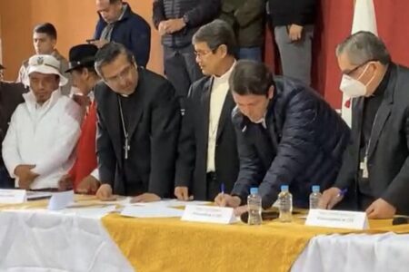 Gobierno y sector indígena firman «Acta por la Paz»