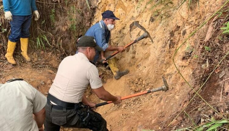 Por fin: taponan bocamina en zona de exclusión de Zaruma