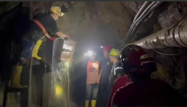 Tres trabajadores mineros continúan atrapados bajo tierra en Zaruma