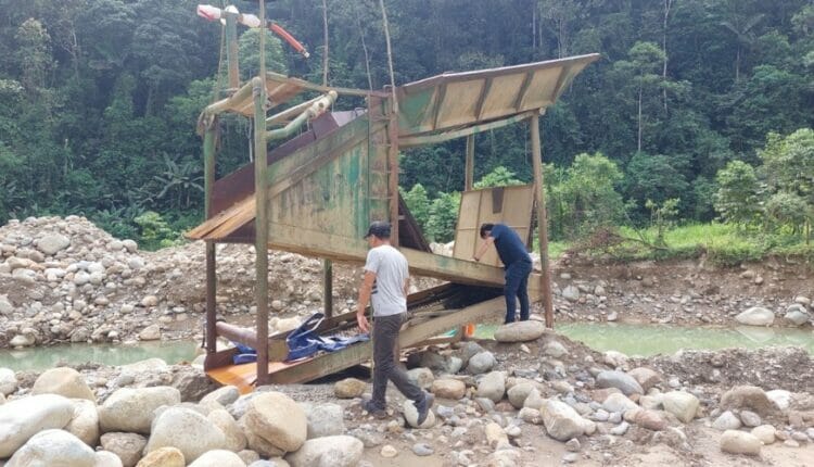 Pasaje y Santa Rosa son el nuevo festín minero de El Oro