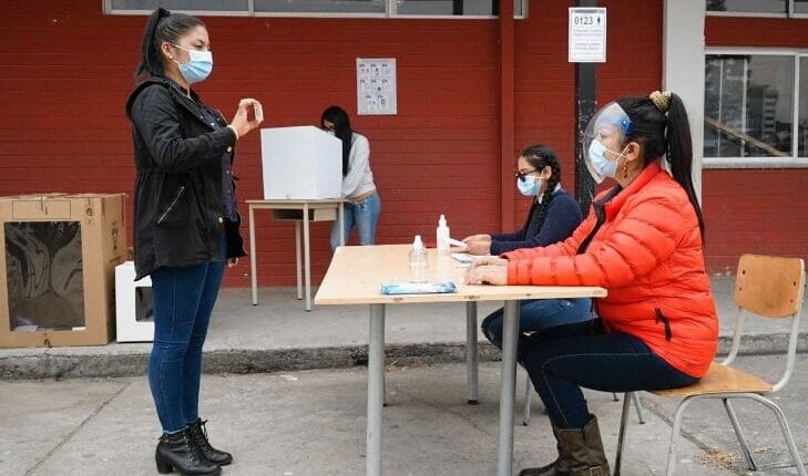 Multa económica y hasta un proceso fiscal por el porte de armas en elecciones