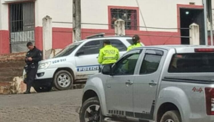 Policía y ejército interviene en la parroquia Gualel