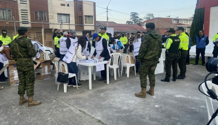 Ecuatorianos listos para el referéndum 2023