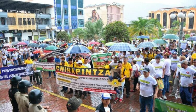 Marcha minera contra la corrupción en ARCERNNR