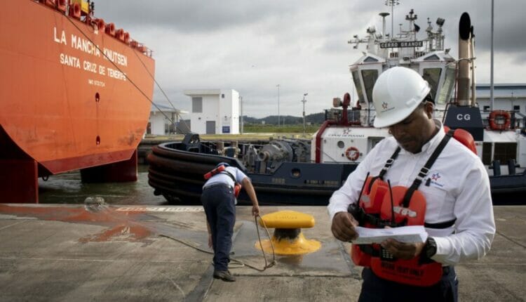 Panamá aprueba polémica extracción minera metálica en medio de protestas por el ambiente