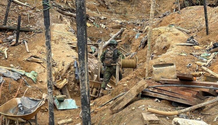 Fuerzas Armadas continúan en el Combate en contra la Minería Ilegal en Lita y Buenos Aires