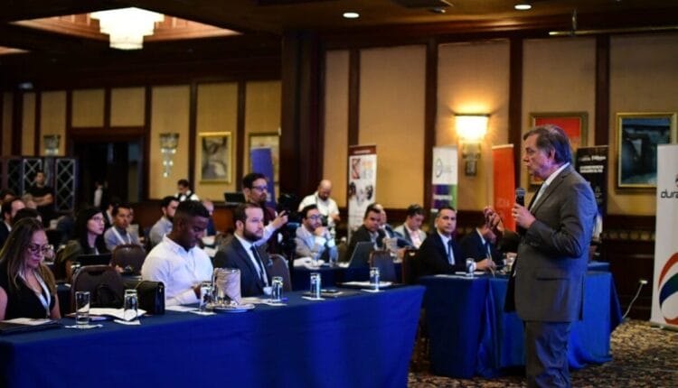 Segunda Jornada exitosa del Encuentro Capítulo Ecuador REDMIN con Expertos Internacionales que Debaten sobre Energía, Minerales Críticos y Sostenibilidad