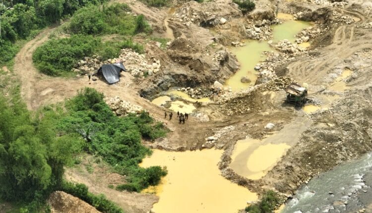 Desmantelan Campamento de Minería Ilegal en Santa Rosa, Provincia de El Oro