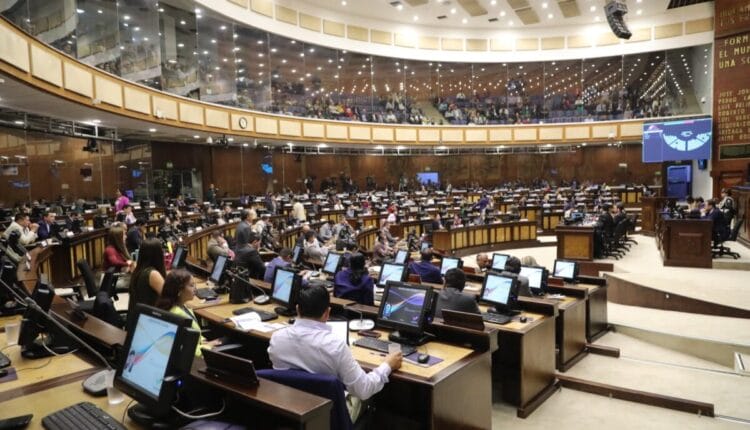 Comisiones de la Asamblea del Ecuador Trabajan en Diversos Frentes para Impulsar el Desarrollo Nacional