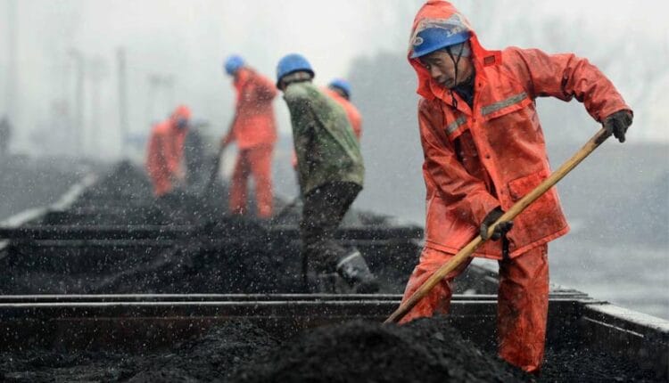 El carbón domina el mix energético chino pese al empuje de las renovables