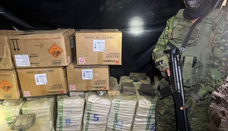 EL ORO: Fuerzas Armadas Decomisan Material Explosivo en Campamento Ilegal Minero de Zaruma